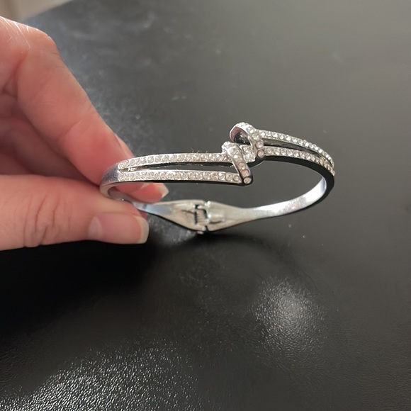 Hinge bracelet - Picture 3 of 6